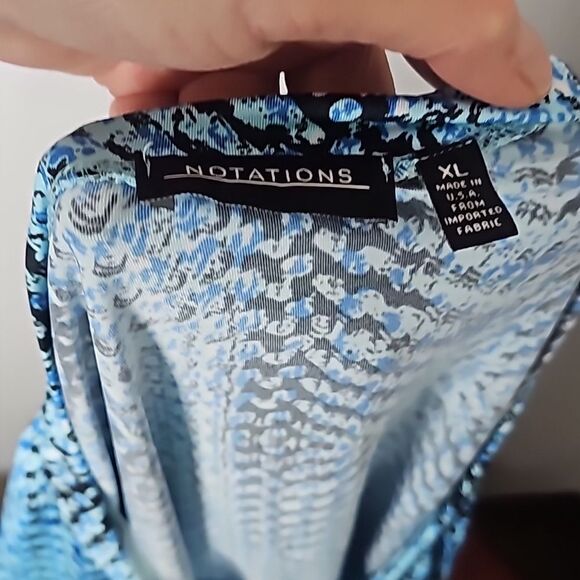 Blouse by Notations Blue Black White Print Scoop neck Short Sleeve Size XL NWT - Picture 5 of 7